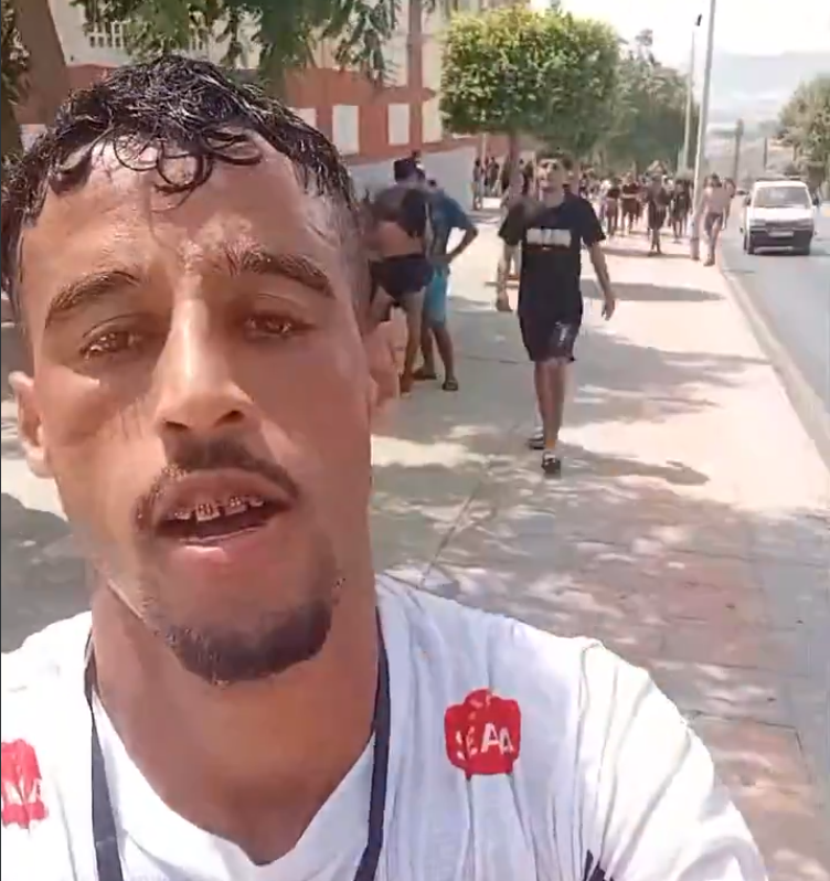 __0HOUR1_'s tweet photo. This refugee was so poor that he came from a country that forced him to get braces on his teeth.

The horror these people have seen. https://t.co/PUD3cP490J
