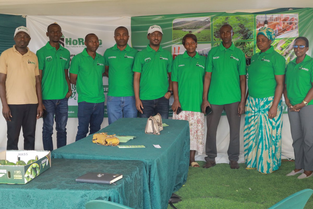 HoReCo_Rw's tweet photo. Today at #RwandaAgriShow2026, #HoReCo's Board Advisor, Mr. Phocas Gahamanyi, engaged with farmers supported through the #OMIS and #KWIHAZA projects. During the interaction, the farmers shared how HoReCo's technical support and capacity building have enhanced their productivity, strengthened their farming practices, and improved their livelihoods. They also expressed their commitment to applying and sharing the knowledge and innovations gained with fellow farmers to promote sustainable agricultural development.
