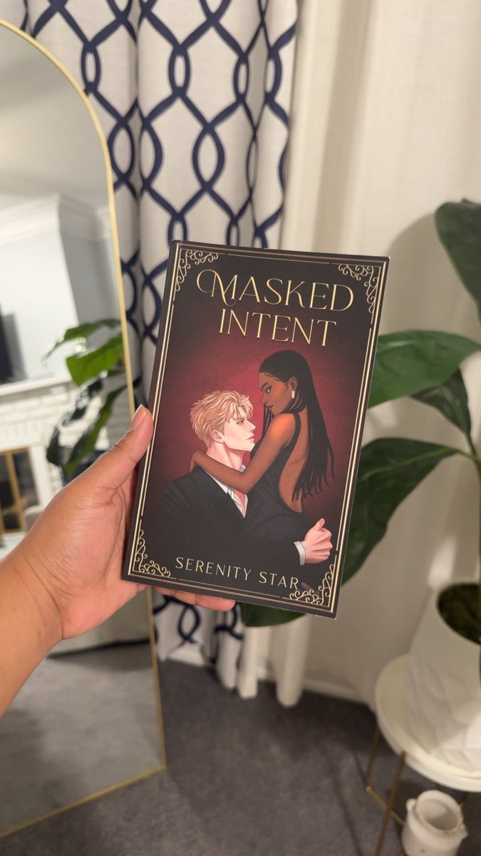mjspidxy's tweet photo. now reading🤭 @SerenitySWrites https://t.co/w1voKXZ7hX