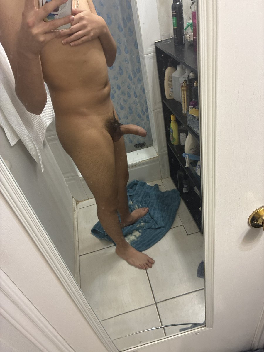 Rgvgay956's tweet photo. I look fat lol #956rgv #rgv #gay #dicklover #latino #7in #stx #bubblebutt https://t.co/9QaWeYmnoI
