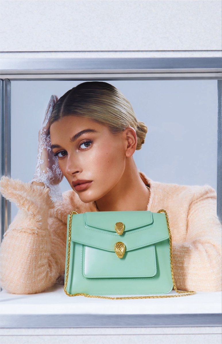 hailey bieber files tweet media