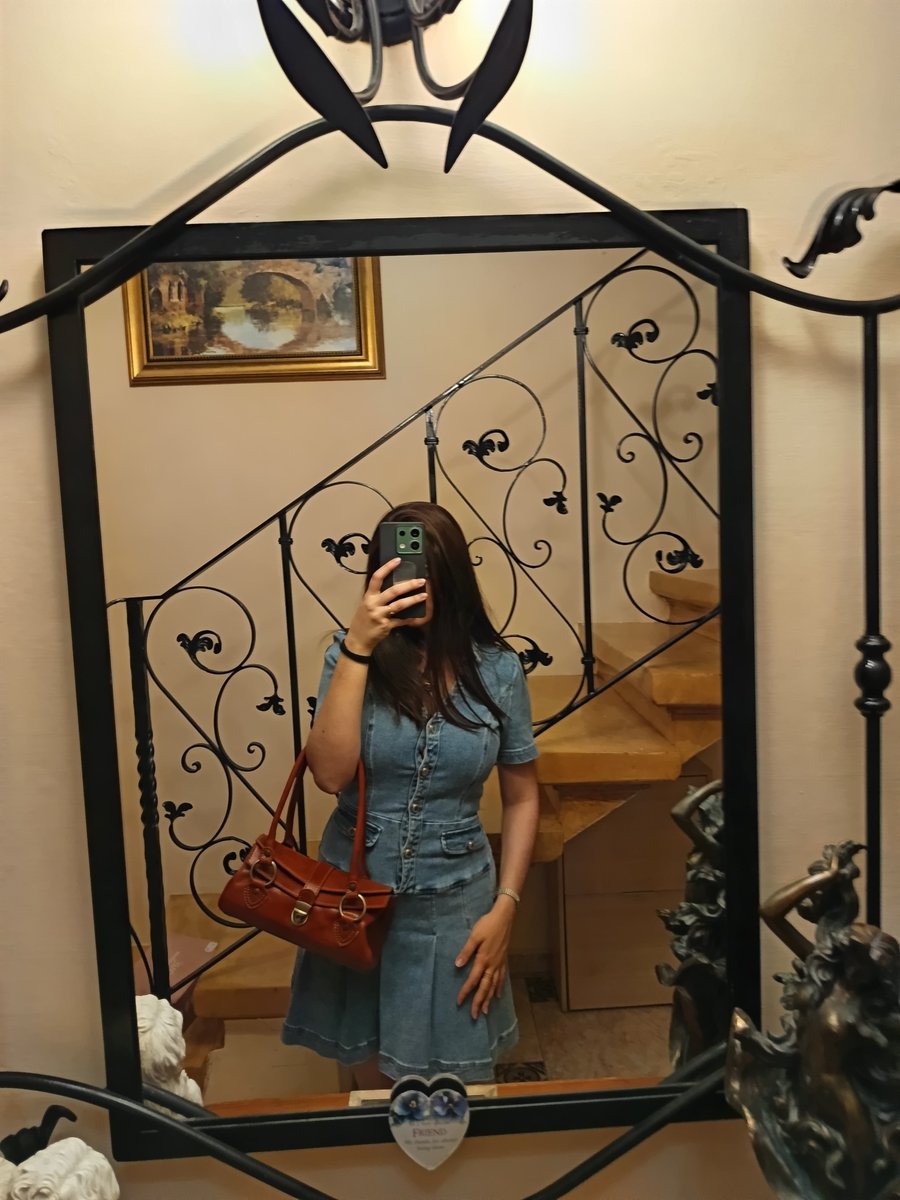 GabriellaBorg3's tweet photo. 23 years old, but I think I have reached the age where I will be telling people I'm 21, and a little bit more... https://t.co/QRJZ3b72zM