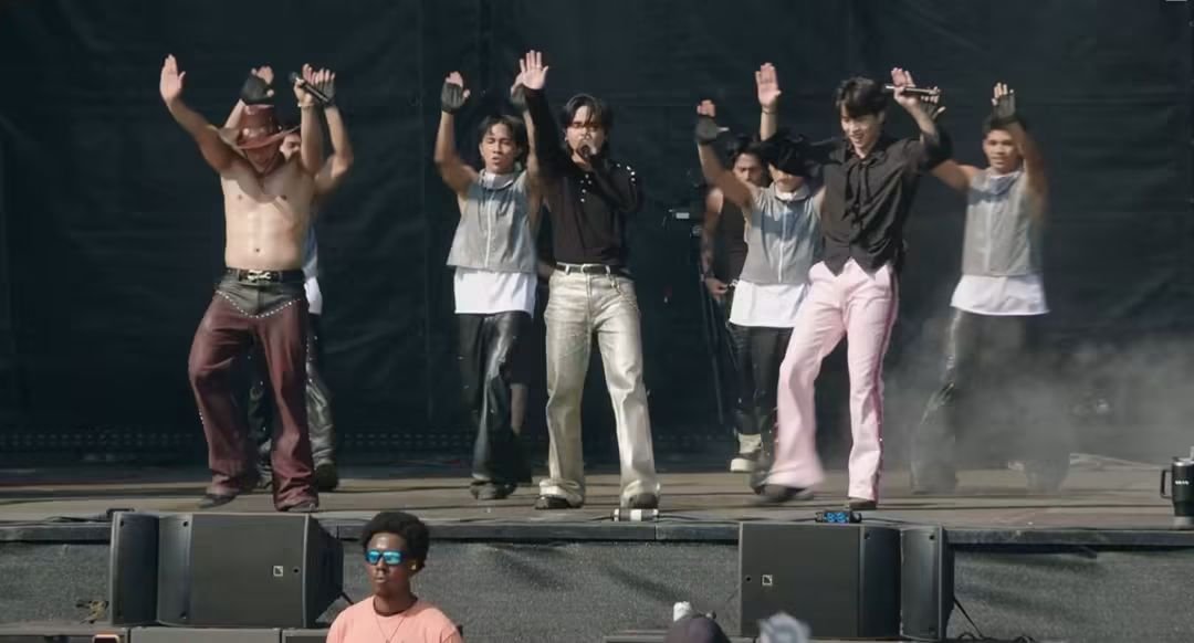 manilaconcerts's tweet photo. #OnTheSCENE: @SB19Official Makes P-pop History at Lollapalooza Chicago

The Kings of P-pop SB19 made history with their debut performance at Lollapalooza Chicago, becoming the first Filipino act to perform at one of the world's biggest music festivals.

The group captivated thousands of festivalgoers with an explosive set, while fans around the world also tuned in to witness the milestone performance. SB19 also gave fans the first live performance of their upcoming single "Lawless," ahead of its official release on July 31, 2026.

One of the most touching moments came during "MAPA," as the crowd became visibly emotional. Many fans were seen in tears while singing along, with countless Philippine flags waving across the audience, creating a powerful and unforgettable display of Filipino pride on the global stage.

The quintet also performed "Mga Kababayan," originally by Francis Magalona, which is featured in the soundtrack of DreamWorks' upcoming animated film Forgotten Island. Adding to the excitement, Benny the Bull, the mascot of the Chicago Bulls, joined the group onstage during "Dungka."

SB19 wrapped up their historic Lollapalooza debut with "CRIMZONE," as the crowd erupted in cheers. The performance attracted more than 427,000 viewers worldwide on Weverse, while thousands of fans across the Philippines gathered at watch parties to celebrate the group's global milestone.

A landmark moment for SB19 and another proud achievement for Filipino music on the world stage.

SETLIST:
Dam
Gento
Lawless
Emoji
MAPA
Wakas
Mga Kababayan (Francis Magalona cover)
VISA
Dungka
CRIMZONE

✍️ @kevin_pableo
#SB19atLollapalooza
#SB19