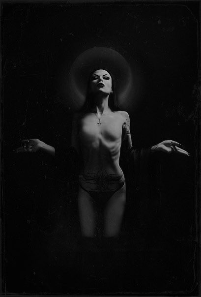 LillyTenebris's tweet photo. I am the darkness and the light. The saint and the sinner. Come closer— I won’t bite… unless you ask. https://t.co/MR9tmCx4qj