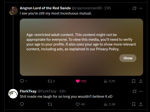 FlorkTkay's tweet photo. @claymoreman69 What in the name of living fuck... https://t.co/hdTta1gfwz