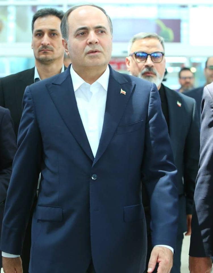 jandark2002's tweet photo. وزیر جهاد کشاورزی در دومین نمایشگاه تخصصی دام، طیور و صنایع لبنی ایران: سیاست‌های صادراتی گوشت مرغ با لحاظ نیاز داخلی ادامه دارد و تاکنون ۱ میلیارد یورو از مطالبات واردکنندگان پرداخت شده است.  
#صادرات_گوشت_مرغ #وزارت_جهاد_کشاورزی https://t.co/0GA7Kp3xvQ