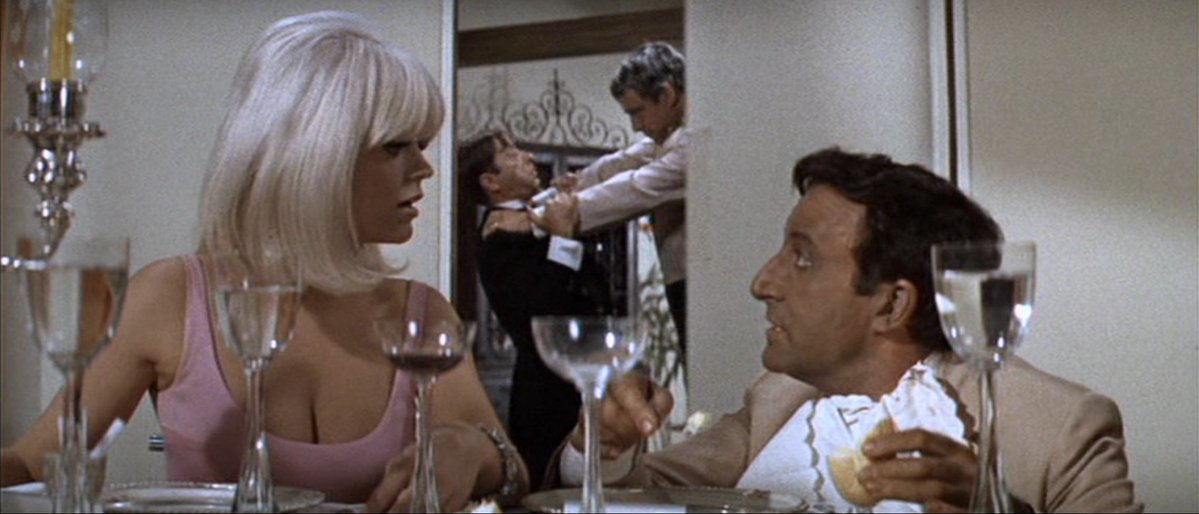 HARRYCBCN's tweet photo. 5/5 ecualizado a 7.1 en la versión original) que en su época era imposible de disfrutar ya que era mono. Vista en MGM+.
#CineClasico
#ClassicCinema
#PeliculaDeCulto
#CultMovie
#CineDeLos60
#SixtiesCinema
#NothingToLose #BossaNova #Yeye #ComediaClasica
#ClassicComedy https://t.co/Ev4fPzbmBI