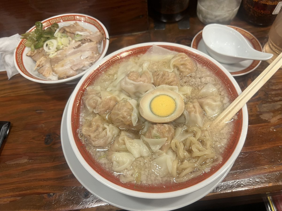 minamu450's tweet photo. 昨日の夜の兵糧。

新宿行ったので大好きな広州市場で雲呑麺！

何度喰っても美味い！

#今週のラーメン https://t.co/q9m5EC1LOA