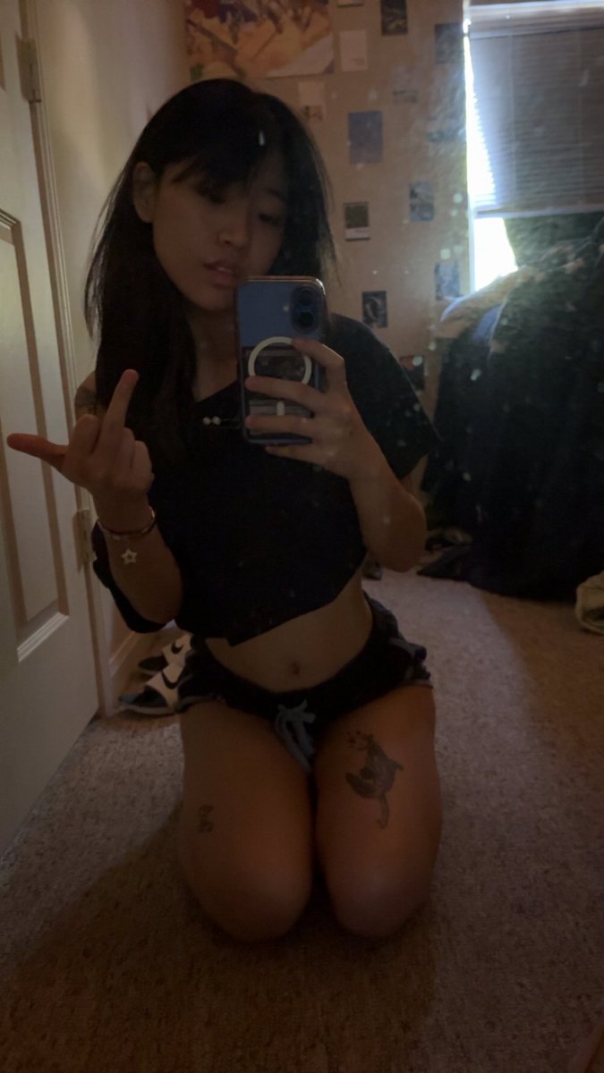 melt4mae's tweet photo. u cant resist me :p https://t.co/FLFvKaKlrh