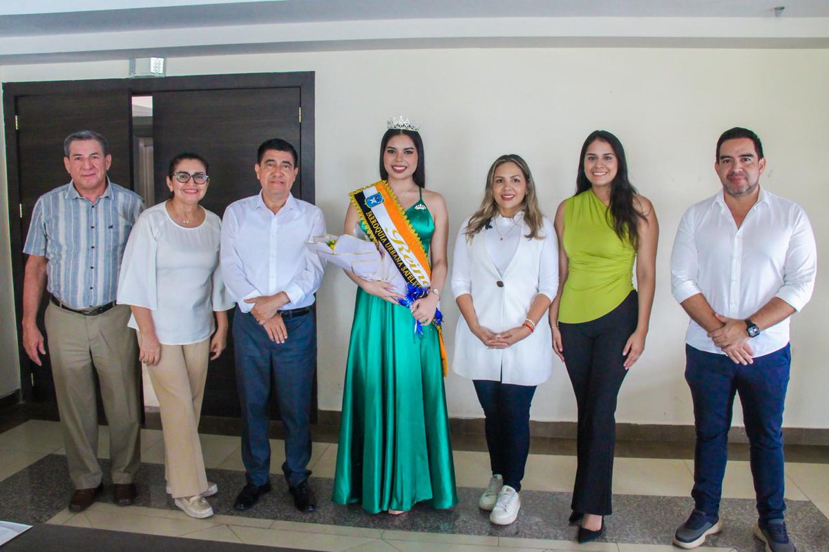 AlcaldiadeDaule's tweet photo. 👑 ¡La Aurora tiene nueva Reina!

Rafaela Kuon-Yeng Jiménez fue designada Reina de La Aurora 2026-2027, representando con orgullo a nuestra parroquia en sus 25 años de parroquialización. 💐 https://t.co/lFdcp8EKV6