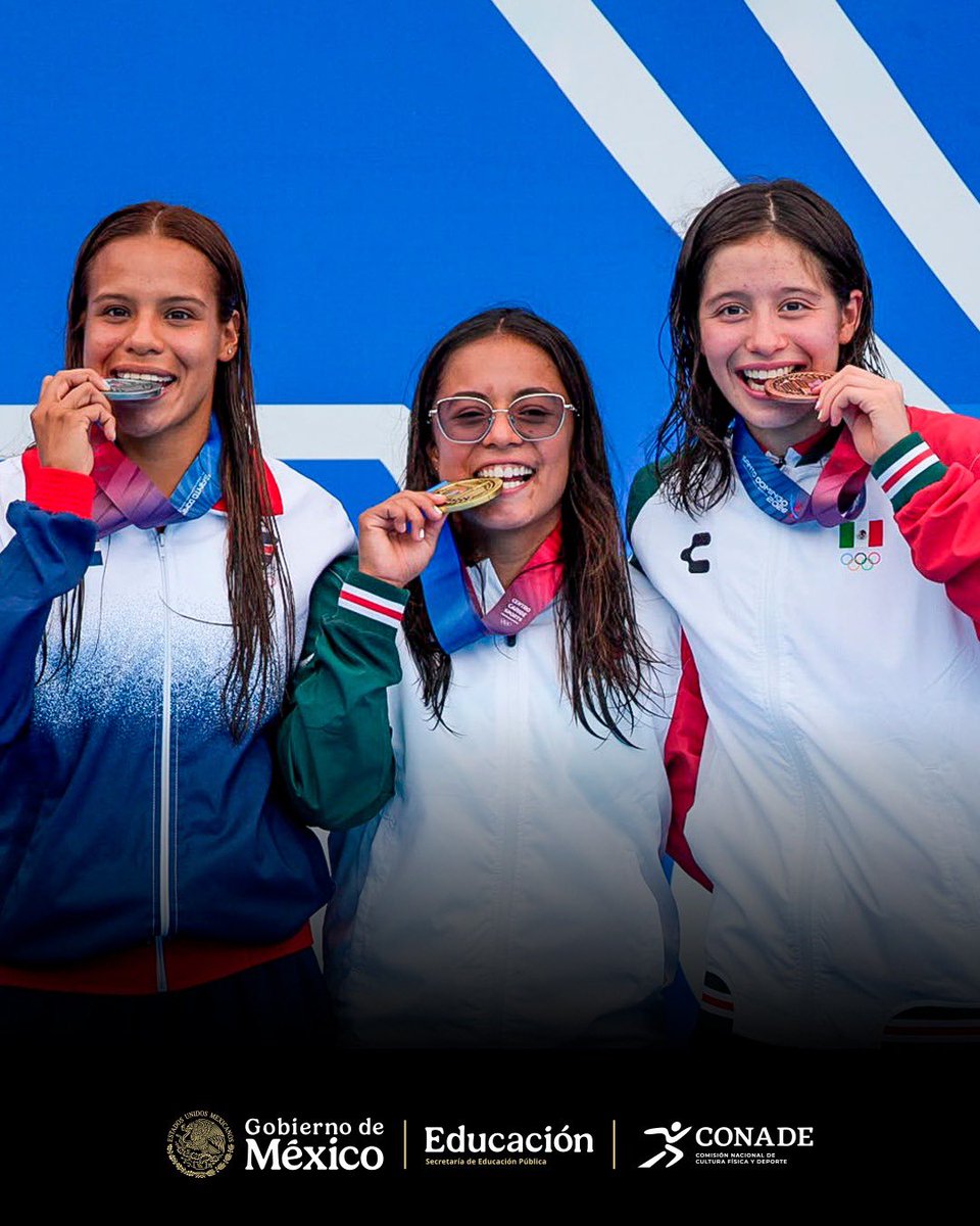 conadeoficial's tweet photo. México salta al podio con una actuación de altura 🇲🇽🥇🥉

La selección nacional de clavados destacó con talento, precisión y grandes ejecuciones, en una jornada donde confirmó su calidad competitiva en el escenario internacional.

#SantoDomingo2026
#MexicanosAlSonoroRugir https://t.co/VXsy5oWxfD