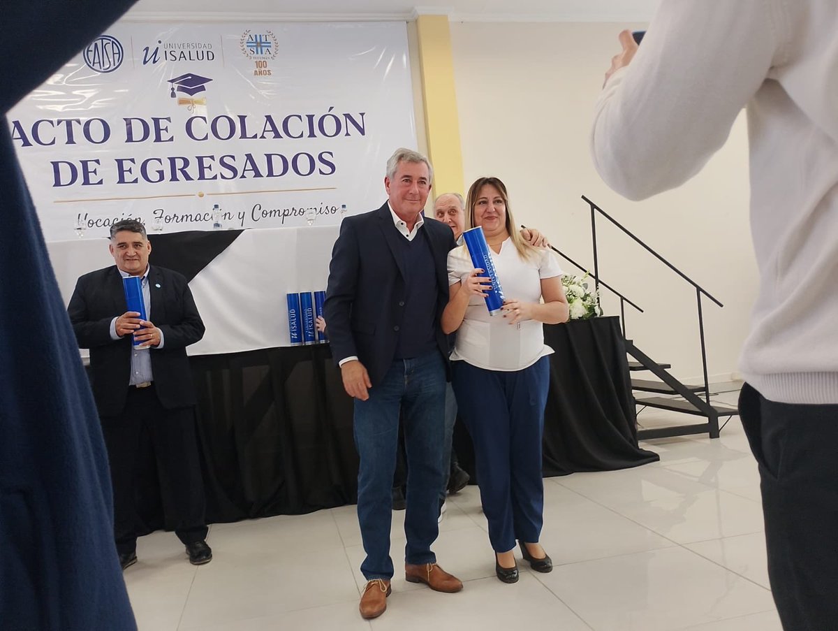 vascozubieta's tweet photo. En el día de hoy, junto al  cro @PedroBorgini   participamos del Acto de Colación de los flamantes nuevos Enfermeros Universitarios del Convenio FATSA-Isalud de la filial @AtsaTucuman Destacamos el alcance Federal que tiene este Programa de Profesionalización de los Auxiliares en Enfermería @SanidadArg como el programa de Formación en Enfermería para los pueblos originarios.