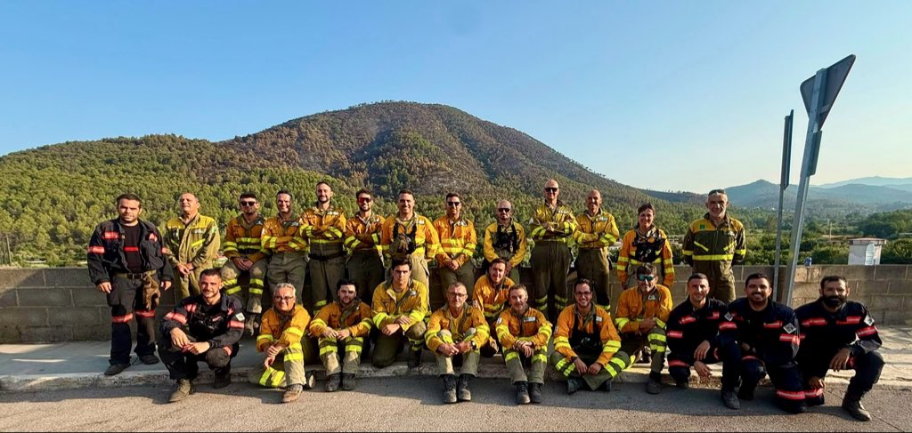 Javi_Ramos_82's tweet photo. Campeons del Món en salvar vides.
Eternament agraïts per tot l’esforç que esteu fent. 💪🏻💪🏻💪🏻
 #IFLaVallDUixó https://t.co/QJ754rE42R