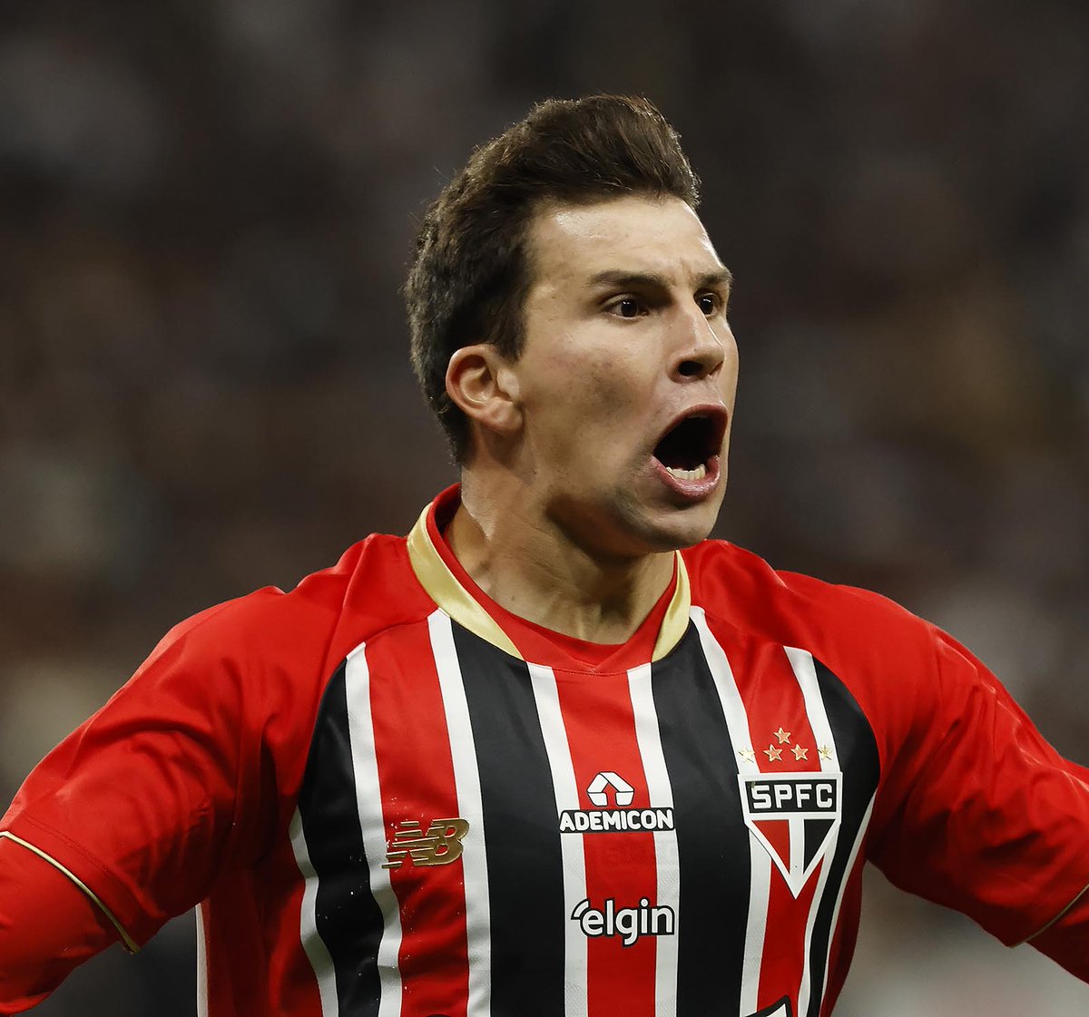 somosaopaulinos's tweet photo. ADEUS! São Paulo acertou a ida de Gonzalo Tapia ao Columbus Crew. 

Empréstimo de 1 ano e opção de compra de 1,5 milhão de dólares. 

🗞 @valentinfurlan_
📸 São Paulo FC https://t.co/cX7MW5IGwY