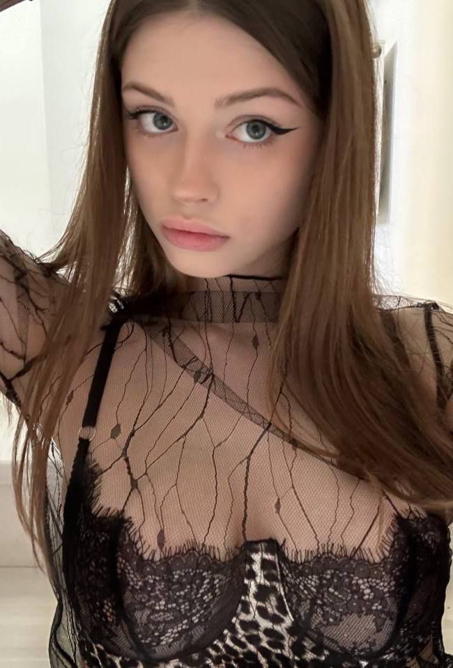 NancyNelsoca's tweet photo. Black lace or a pop of redd—which mood wins? 🖤❤️  
Pick your faavorite, then discover more below 👇
https://t.co/4igY2Js0rU https://t.co/nqNHsgENH3