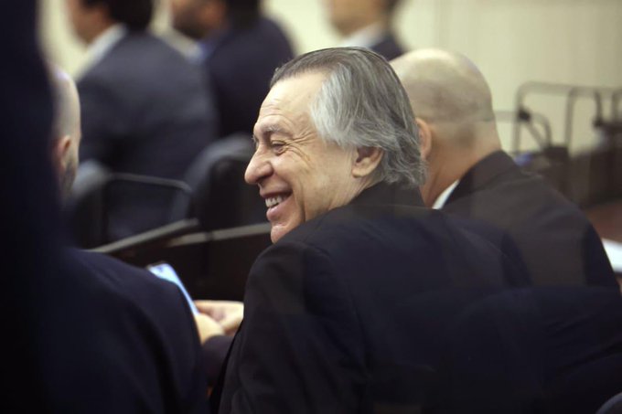 abrilcba_'s tweet photo. Le entregaron cuatro corredores viales a Cristóbal López en su vuelta al mundo de los peajes . Después de todo lo que robó con el kirchnerismo. https://t.co/gUOJIiGpMo