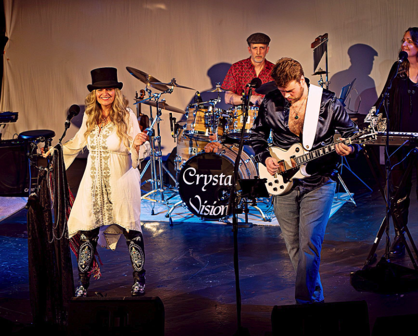 MELobsterFest's tweet photo. Fleetwood Mac tribute band, Crystal Vision takes the stage at 8 p.m. here at Harbor Park in Rockland, Maine! Recreating the iconic harmonies and stage presence of the Rumors era with stunning accuracy. https://t.co/jfGhexlLs8
