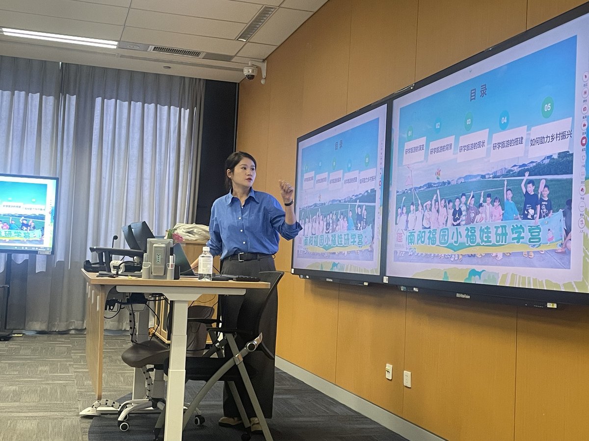 misty96cx2's tweet photo. Just wrapped an inspiring seminar on digital marketing strategy! Learned actionable tools to boost brand reach—grateful for the insights and the awesome networking with peers. https://t.co/vMYJJ9mcPk