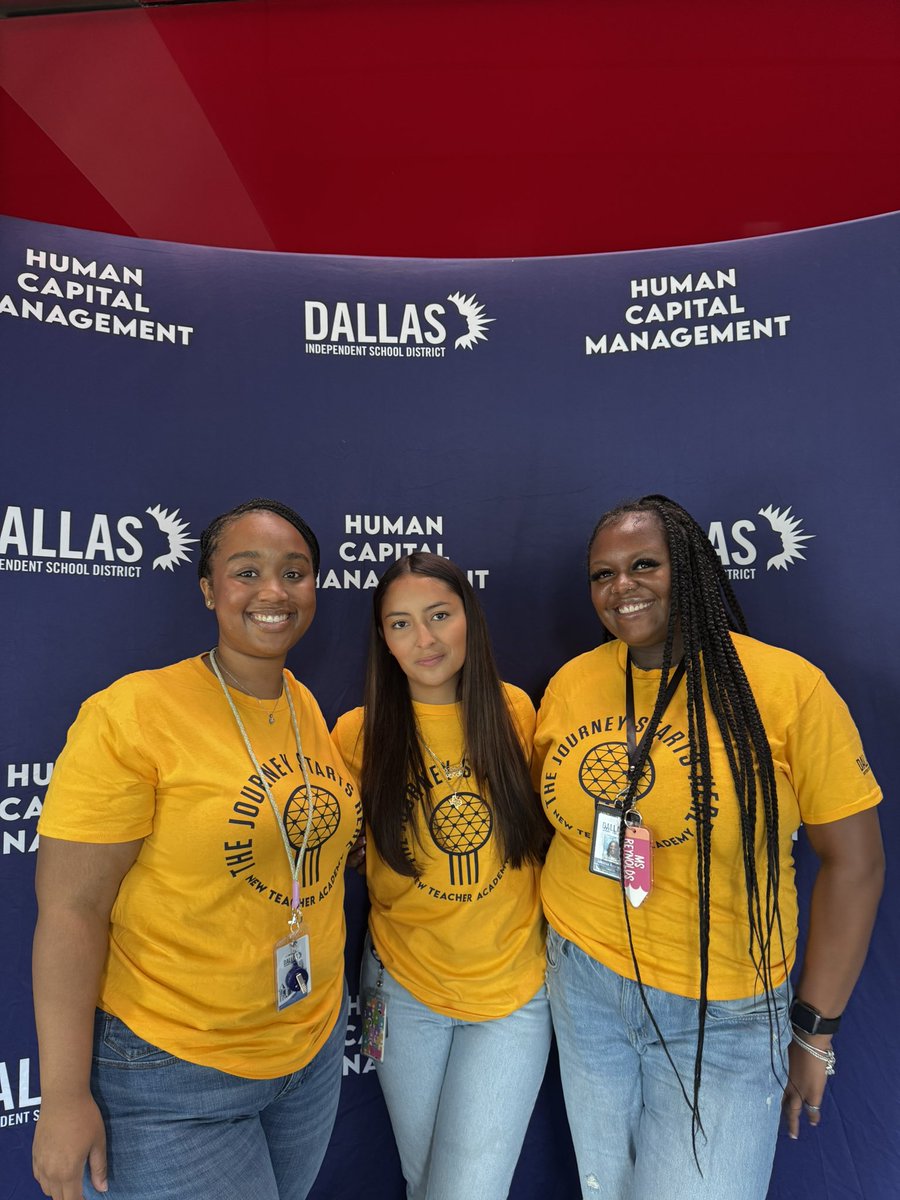 TeamDallasISD's tweet photo. 🏫📚 New Teacher Academy welcomed more than 800 new teachers! They join thousands of champion educators who inspire, empower, and support students every day. Here’s to a great year! https://t.co/7YreGAu3Ws