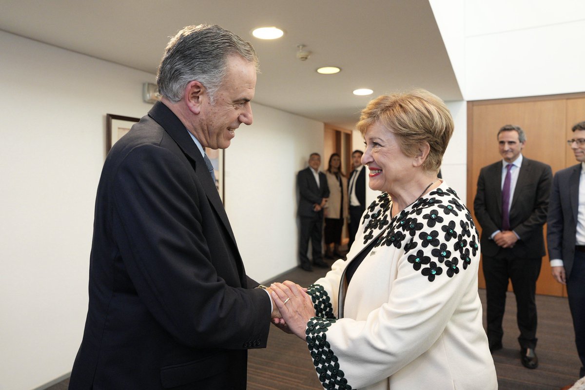 KGeorgieva's tweet photo. Thank you President Yamandú Orsi for the warm welcome at @compresidencia and a productive exchange. Uruguay’s stability, resilience &amp; strong institutions are remarkable strengths. We discussed how reforms &amp; investment can boost competitiveness and growth. 🇺🇾 https://t.co/tv2TJAcueq