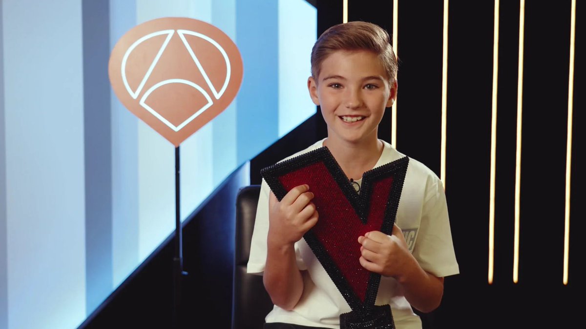 ESCFentNews's tweet photo. 🇪🇸  La Voz Kids 2025 winner Lucas Paulano has been chosen as Spain's Junior Eurovision 2026 representative.

The announcement was made live on the season finale of the RTVE late-night show "El Perro Andaluz". https://t.co/kzt8HxPMXA