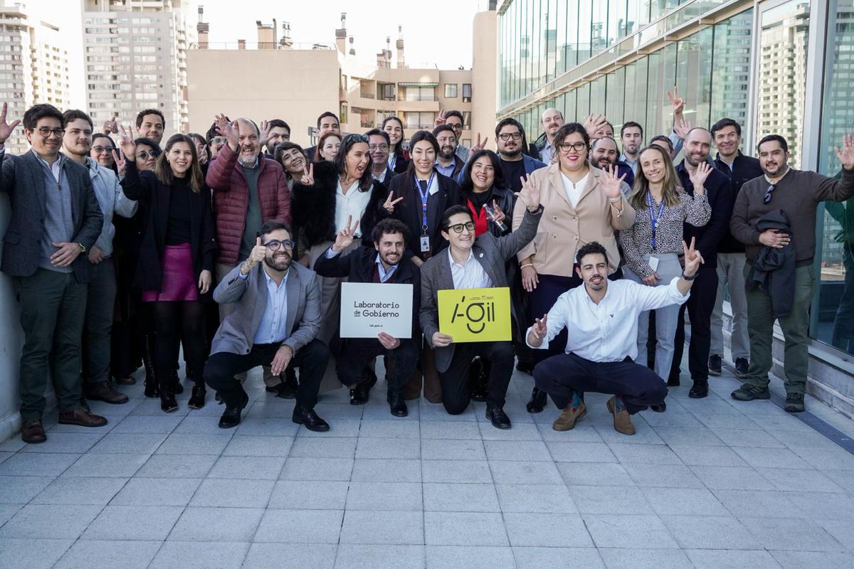 MinisterioBBNN's tweet photo. El subsecretario Peró participó de un nuevo taller junto al @labgobcl en el contexto del proyecto de Modernización Institucional del ministerio de Bienes Nacionales https://t.co/WFNpsoiQ4o