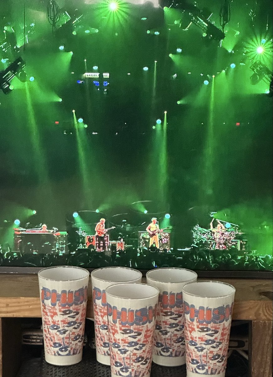 PhilthyA's tweet photo. Watching last night again now. 
Impressed with just how much 
fucking fun this band remains! 
Just crusher shows this #YEMSG run. 
Ripped the 90's 30 yrs later. 
... and in typical @Phish style, 
covered #Phish better!! 
⭕️ Got Fenway? @CandySPA https://t.co/695D8dZhWN
