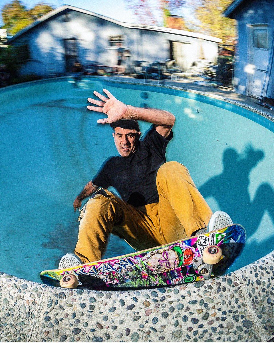 thrashermag's tweet photo. Bob Burnquist scratches a switch frontside grind 🛟
SUBSCRIBE TO THE MAG 📖 https://t.co/uztnSTC181 https://t.co/0M0k18Iso7