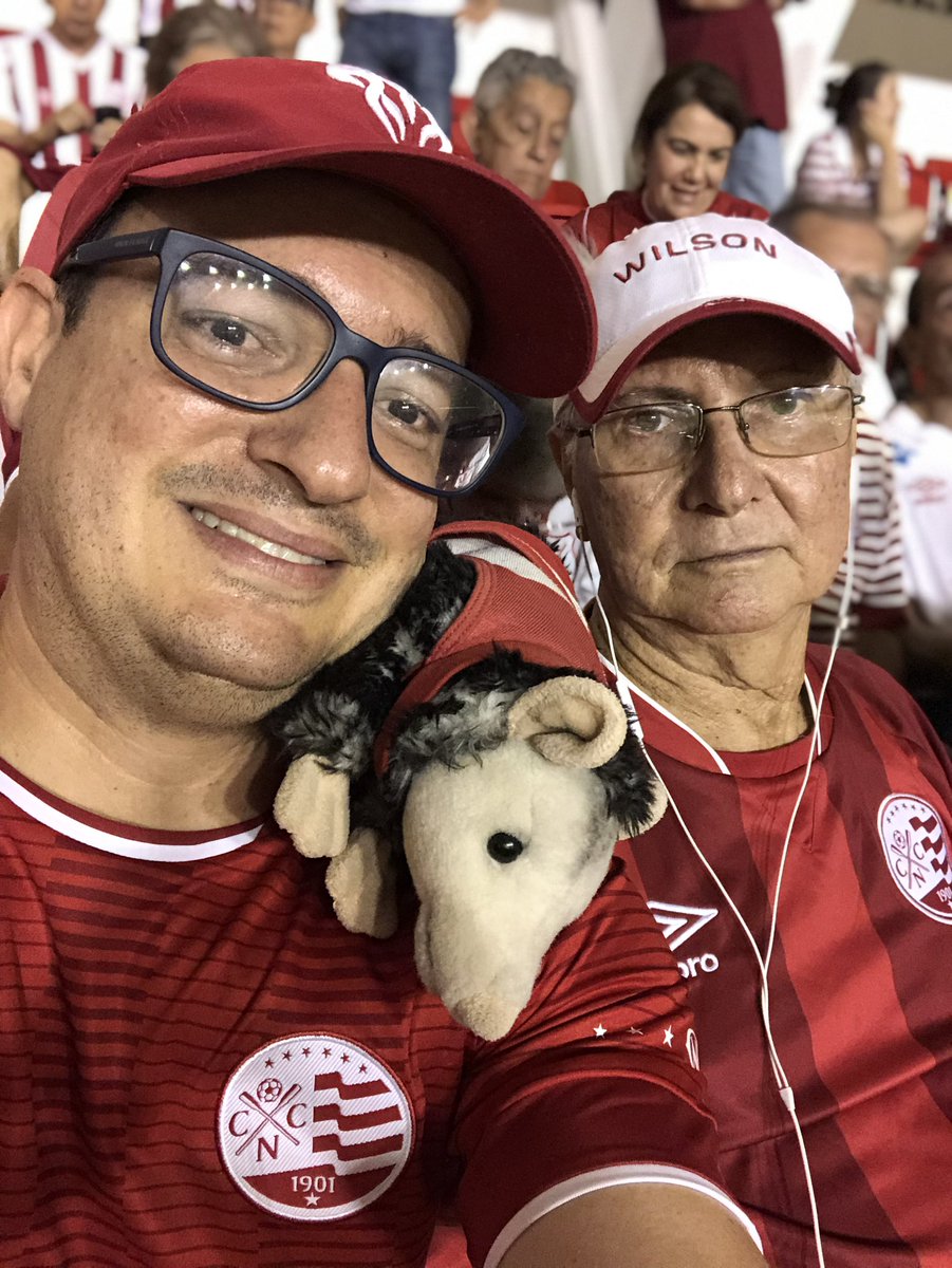 MIGUELLJR's tweet photo. @nauticope Eu só poso mandar essa foto pois meu pai já está no céu 🙏🏻 https://t.co/NMlGVlwE3E