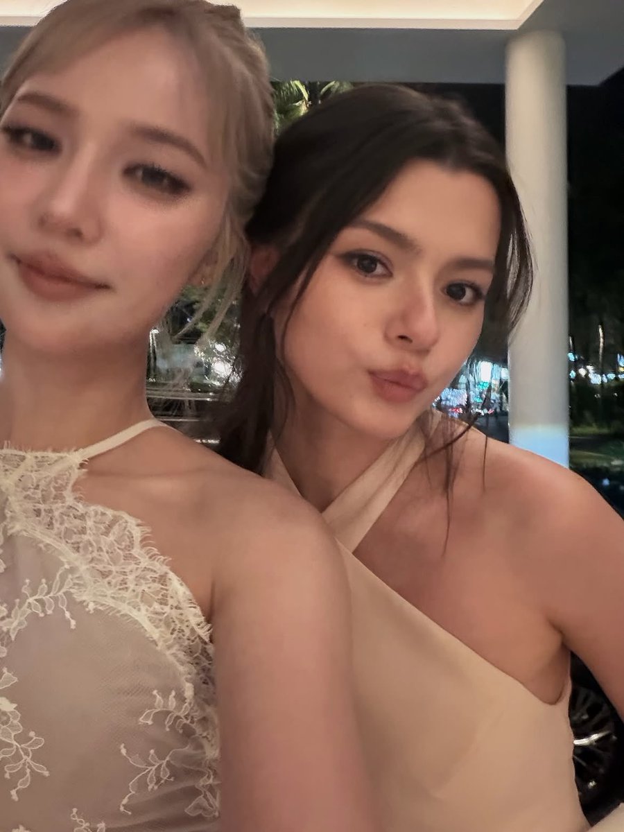 gbrunit0's tweet photo. A Becky com a janhae e eu só tô vendo essas fotos hoje  🤦🏻‍♂️ https://t.co/1yAVLwb07g