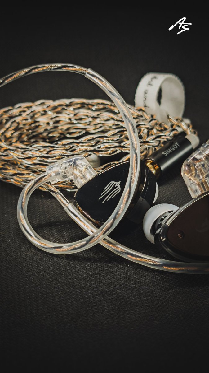 apenasumsetup's tweet photo. Simgot EM6L

Detailed sound with good precision. Perfect for gaming.

#simgot #em6l #iem https://t.co/kIILiMqWsO