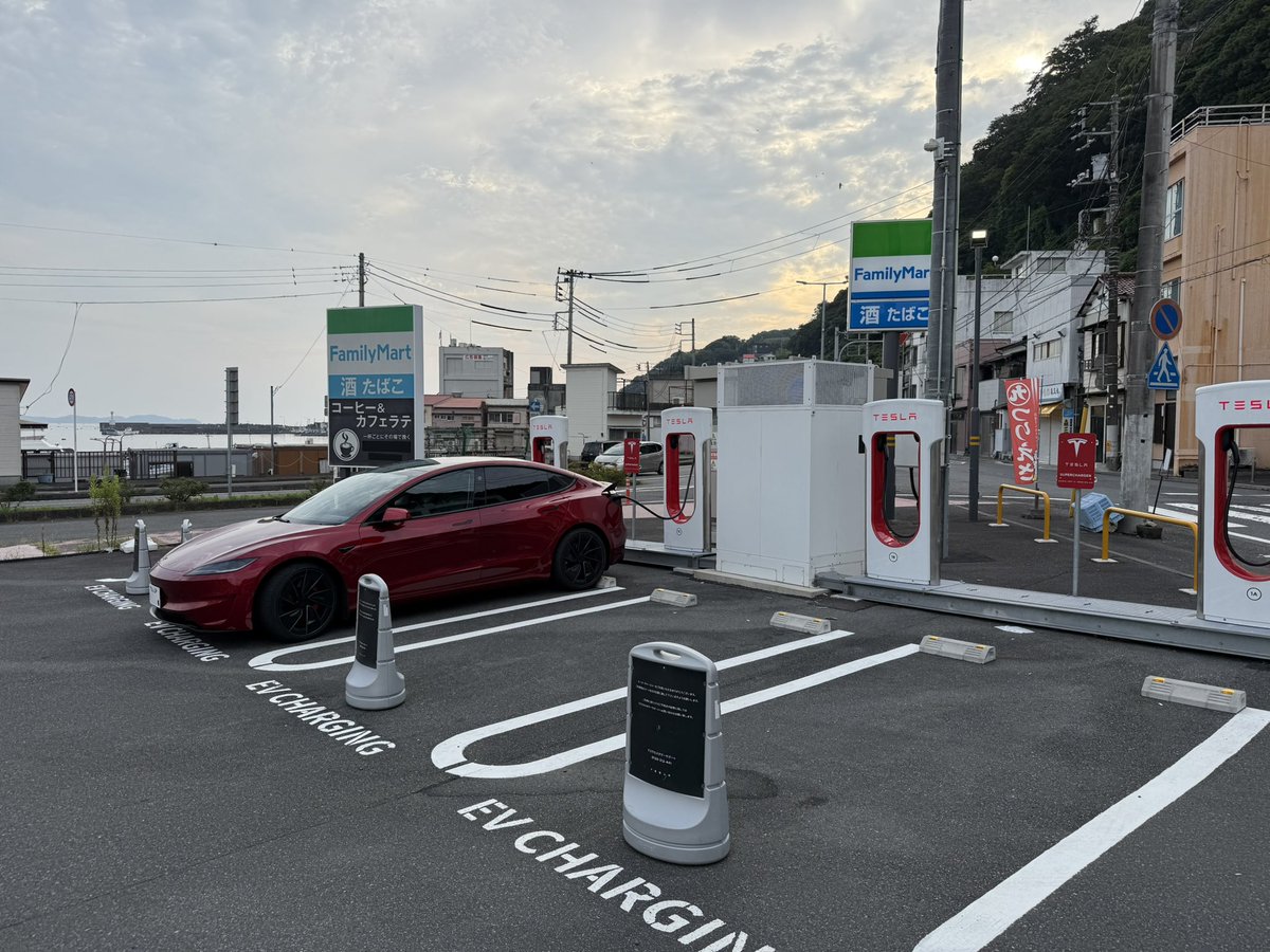 Happiness_tesla's tweet photo. 熱海からおはようございます☀ https://t.co/FqJUgMcwk6