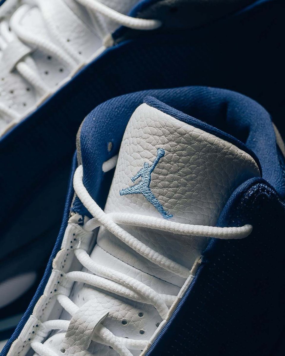 JustFreshKicks tweet media