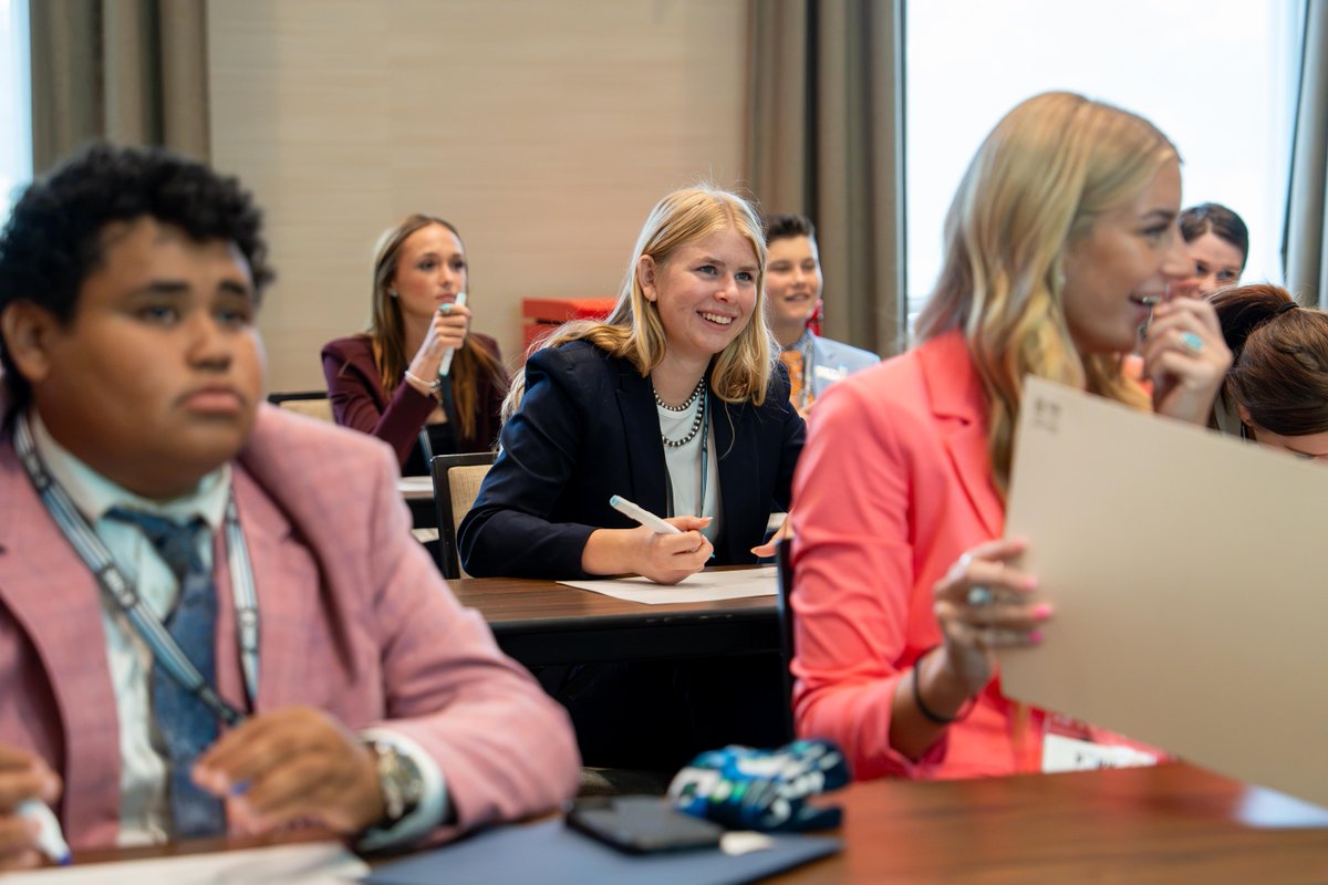 Okpork's tweet photo. Agriculture advocacy is in good hands! 🤩

We welcomed outstanding students from across Oklahoma for Youth Pork Advocates Day, where they built the knowledge and confidence to share their stories and advocate for our industry.

The future of agriculture is bright! https://t.co/NdnW1Bqee6