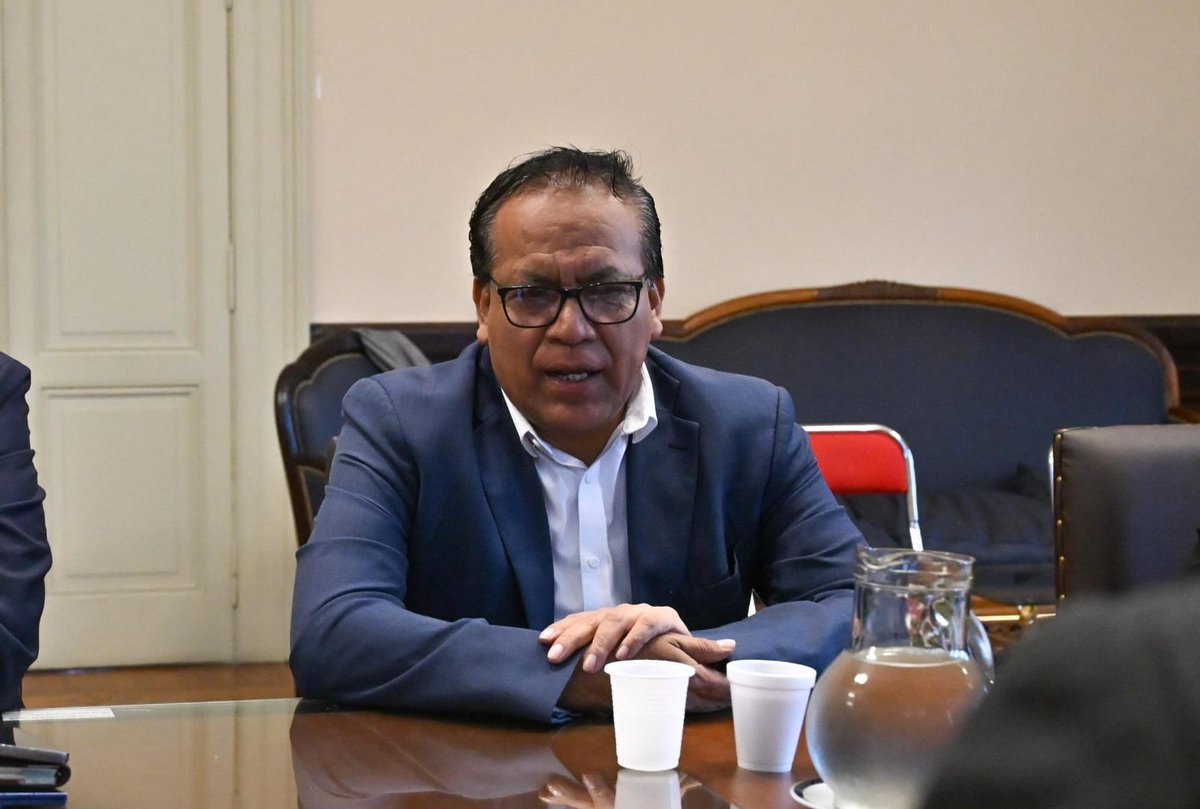 gerpmartinez's tweet photo. Valioso encuentro con el ex candidato presidencial del Perú, @RobertoSanchP.

Intercambio y análisis de la realidad   política - social de nuestra región, marcada por el avance de las derechas. 

Es clave seguir profundizando la unidad regional en defensa de la democracia y el bienestar de los pueblos latinoamericanos.