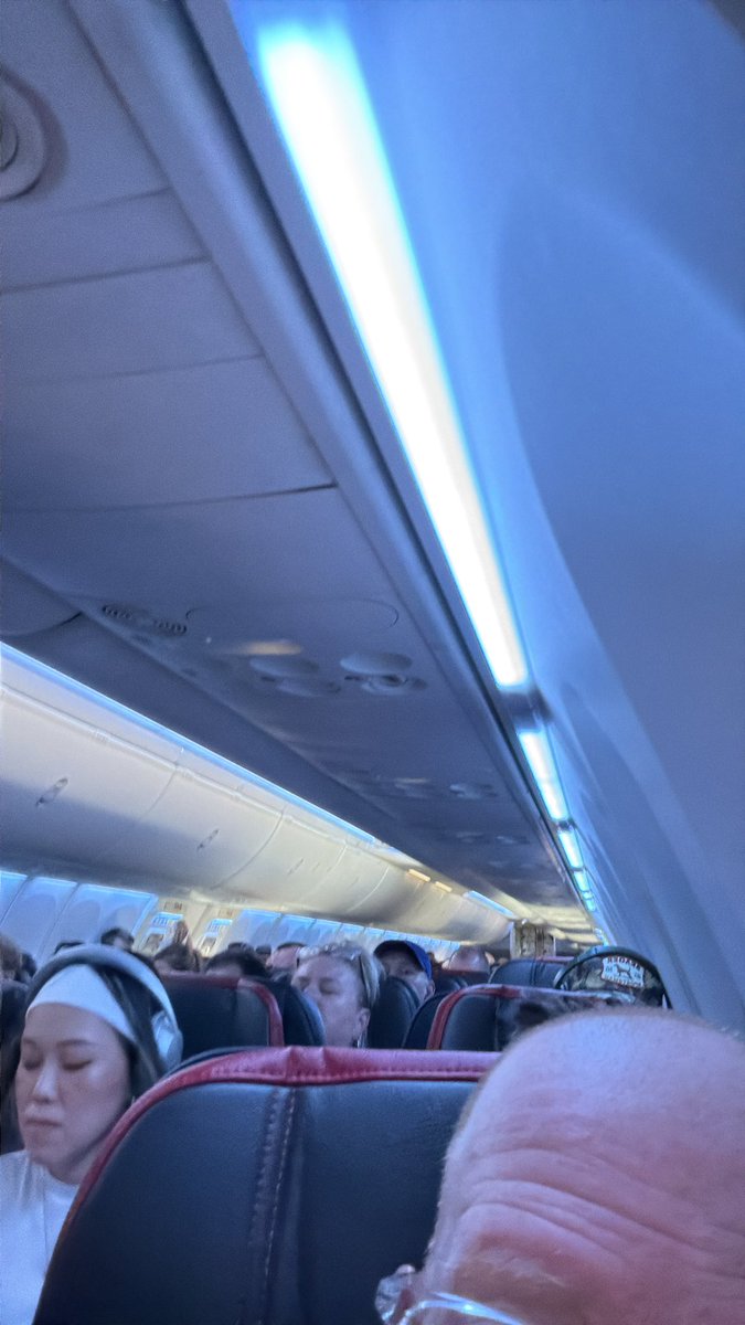 DePrisco's tweet photo. @AmericanAir didn’t know you offered saunas on your flights now! Air isn’t working on this plane and it’s 100+ at DFW https://t.co/XSnHudMUG0