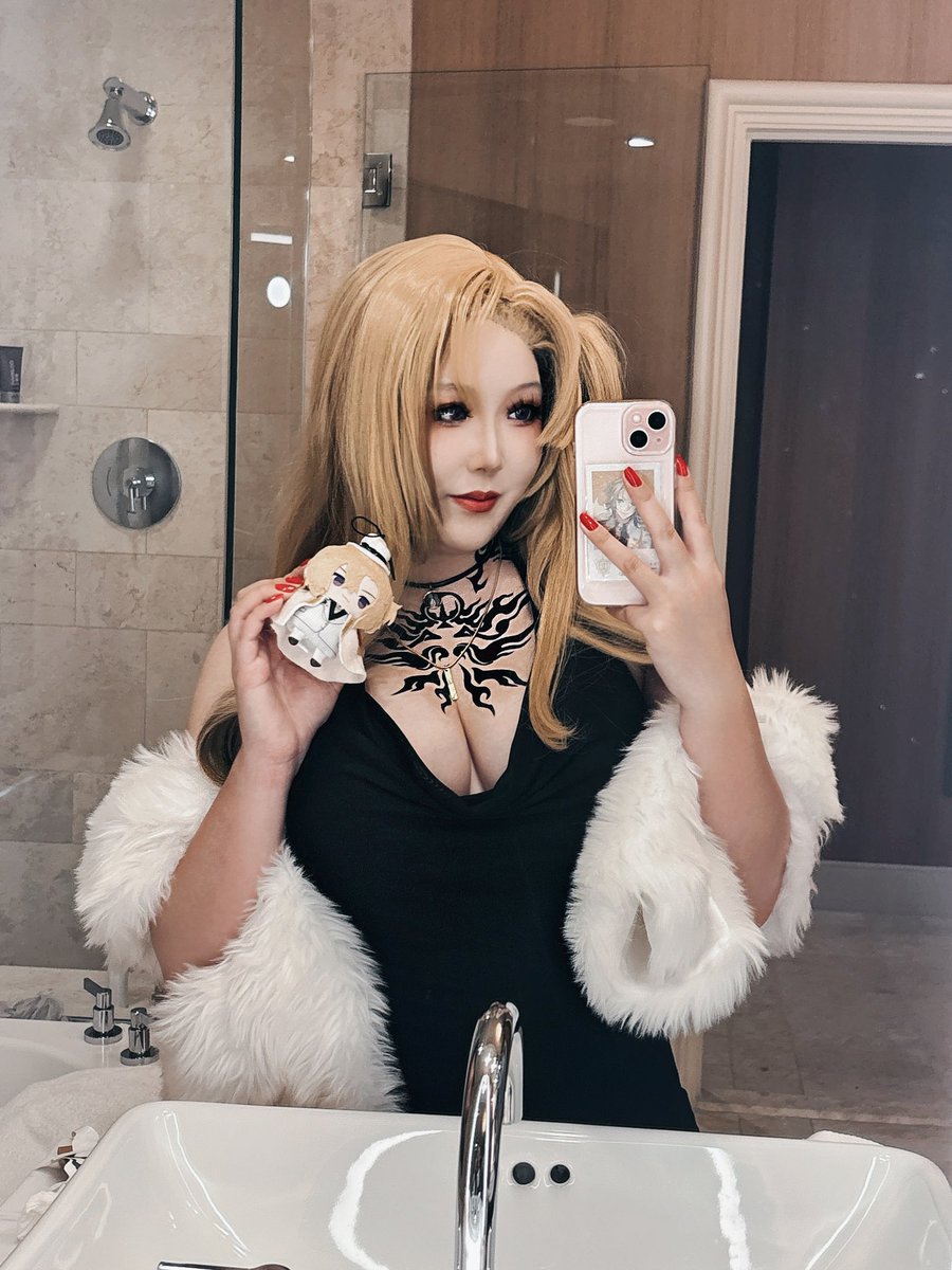 huehyunn's tweet photo. Lucy Kaneshiro 😘❤️ 
-
#lucalikes #lucakaneshiro #cosplay https://t.co/IFBNEQqEFp