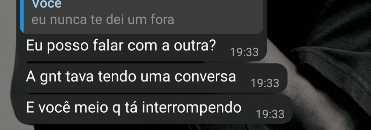 bebelocean's tweet photo. e meu conversante que me trata como se eu tivesse duas personalidades https://t.co/oY7Ju9xpHt