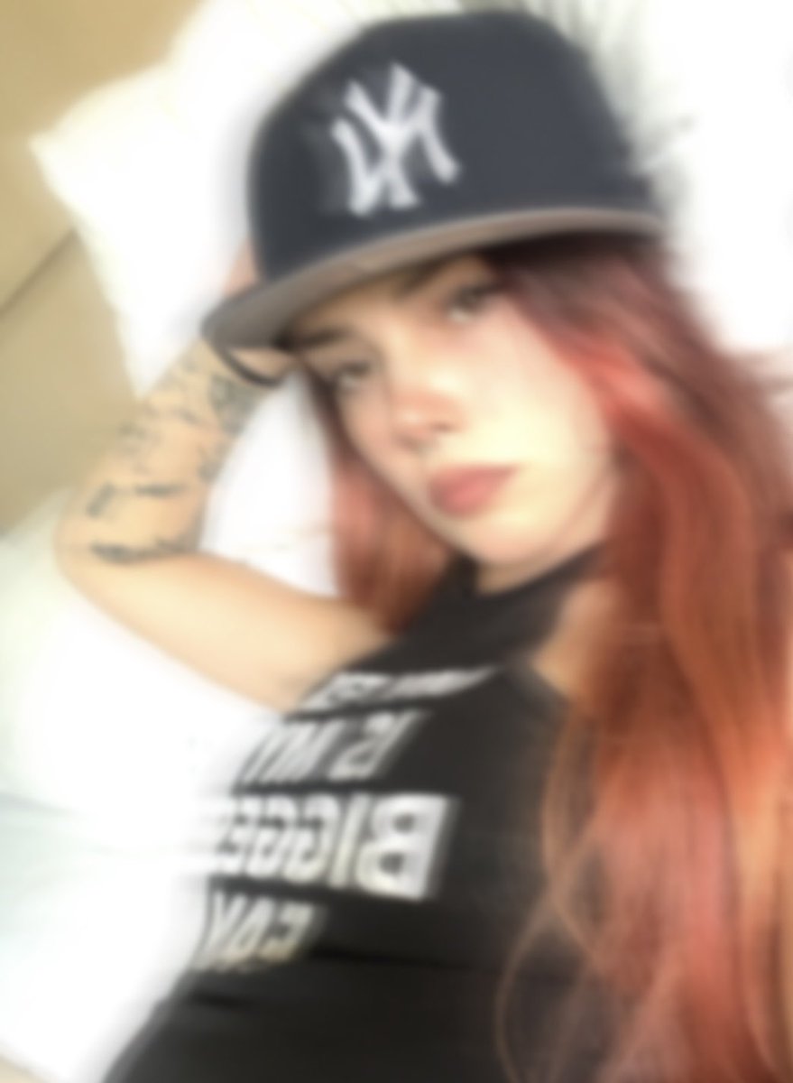 ScarletMistres5's tweet photo. No todos pueden llamar mi atención. Muy pocos consiguen mantenerla. ✨
Te ves capaz? 
#Disciplina #findom #sumisosfinancieros #pagafantas #femdom https://t.co/KwY7lJeBf8