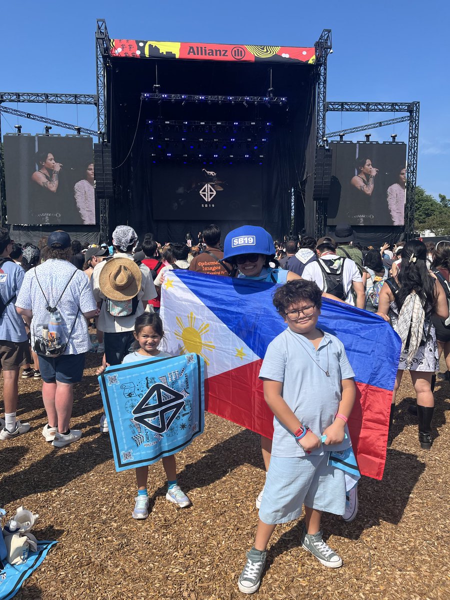 MMharljoy's tweet photo. We had a grand time @SB19Official @yanidedios @lollapalooza https://t.co/W48uvyk3ZQ