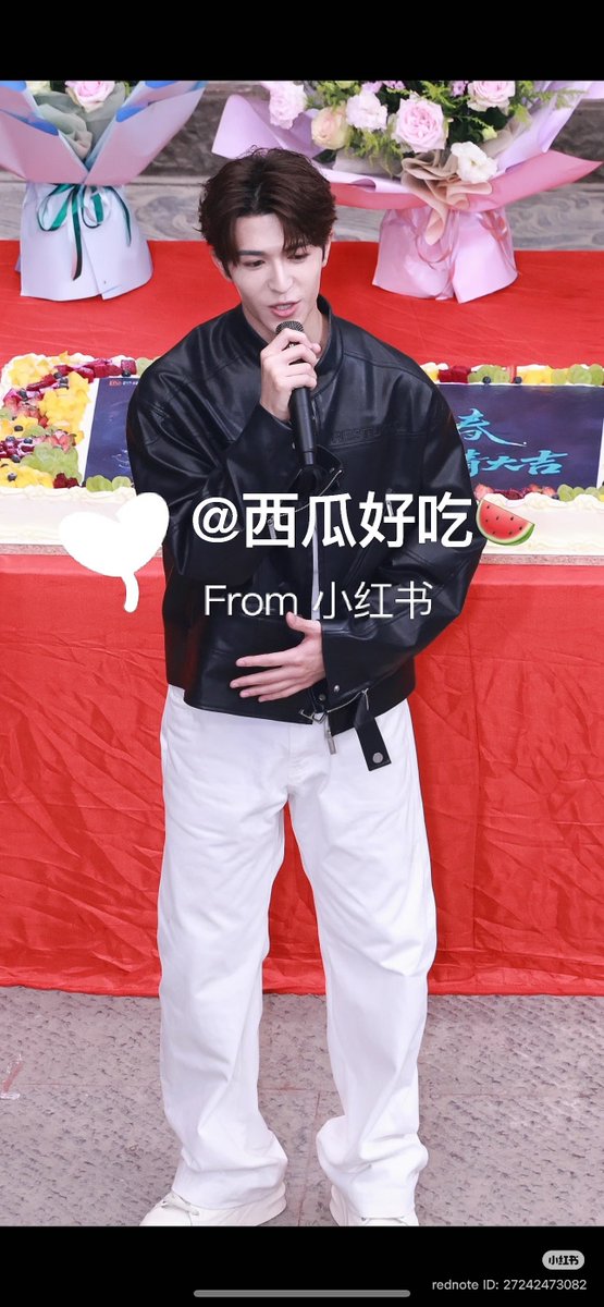 Mystory_IC's tweet photo. สุดหล่อได้ถือดอกไม้แล้วขอบคุณความพยายามนะคับ ขอให้เรตติ้งปังๆเมสๆ ให้มีคนรู้จักแพทเยอะๆขึ้นไป

#TheKillingOfBegonia #แพทริค
#ZhengYan #海棠春
@patrick_pppat https://t.co/t7DvGwJAfp