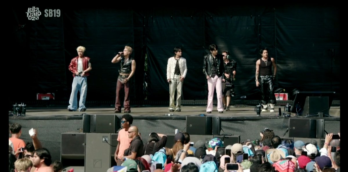1ARMREACTS's tweet photo. What a performance!! Congrats SB19 you all kicked ass up there!!  @SB19Official
#SB19 #SB19atLollapalooza https://t.co/FEtqFaIqhE