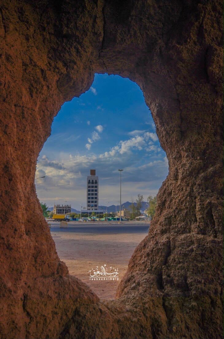 NJDShamar's tweet photo. مرحوم ياقصر السناعيس برزان
                                          وغدى محطة للسوافي ترابه
             1914م.                2026م https://t.co/8xvMJS5lX2