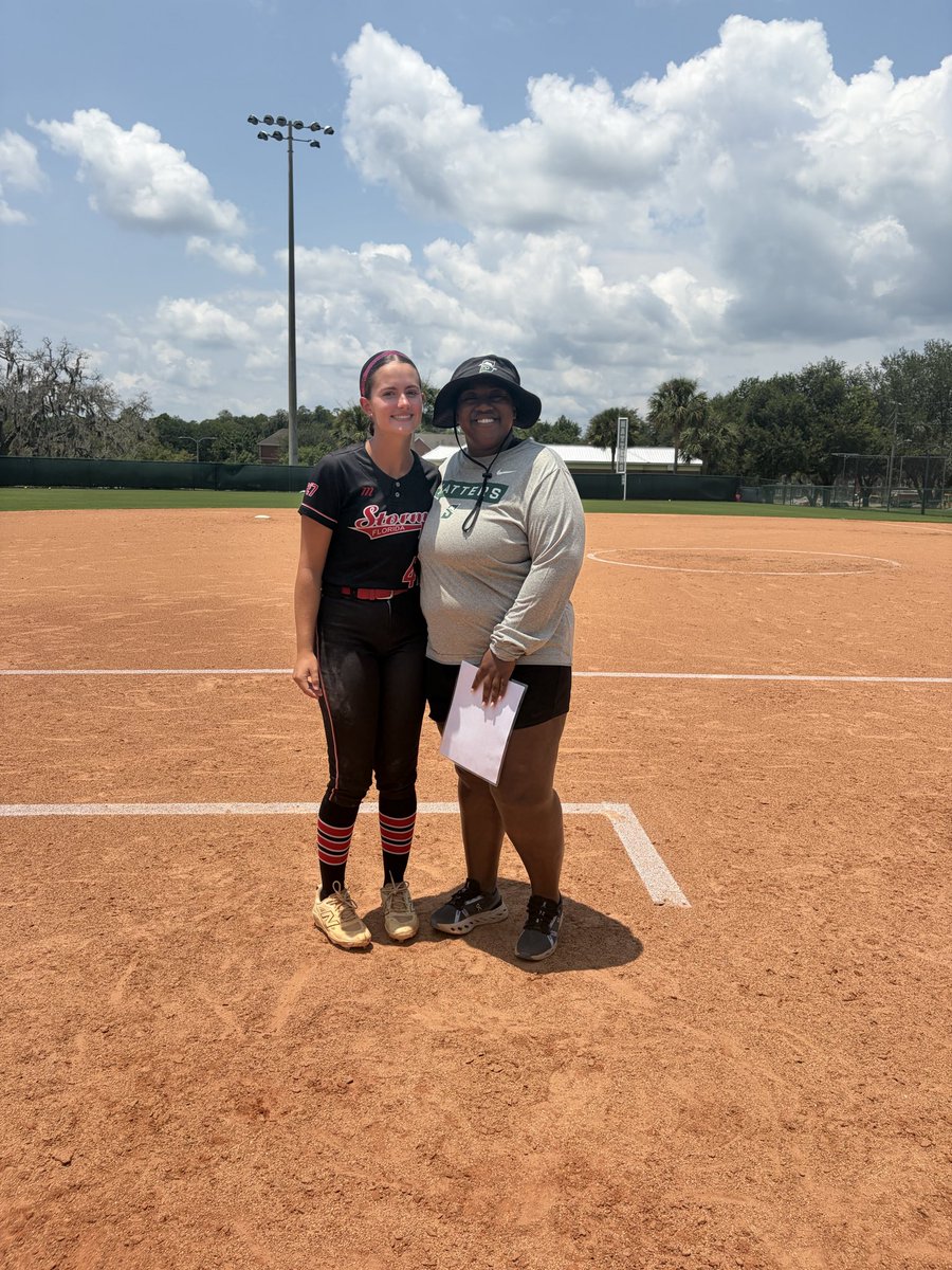 EmmaChauncey27's tweet photo. Thank you @StetsonSoftball for putting on a great pitching camp this week! I can’t wait to put the pitching drills I learned to use!! https://t.co/hN6HvIUX3V