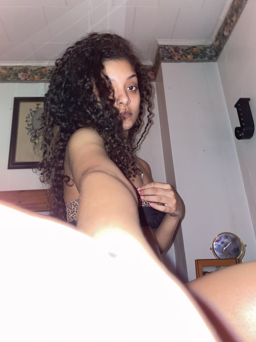 fethiatasever's tweet photo. Who's off work and DTF tonight ? 

#atx #satx #atxmeets #atxfreaks #tx https://t.co/eRTyj1sJZv
