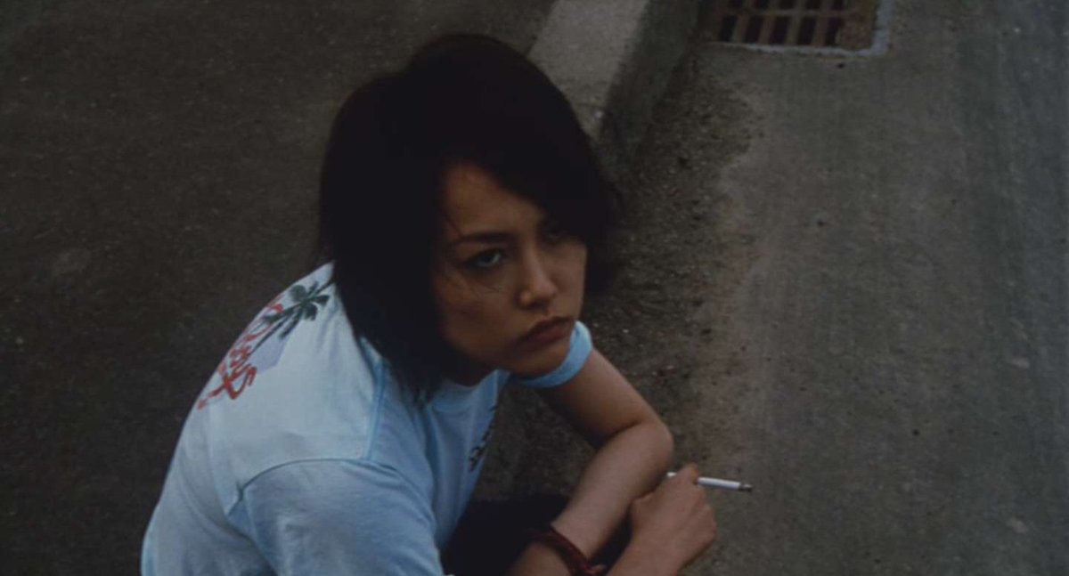 guccitkcbrrrr's tweet photo. Rinko Kikuchi in 空の穴/Hole in the Sky (2001) https://t.co/AVhkLKFrFm