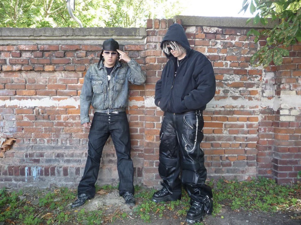 Y0UN6BLOOD's tweet photo. NEW JOHN MULTAS SONG INCOMING HELL YEAH https://t.co/KLwX8GLTWh
