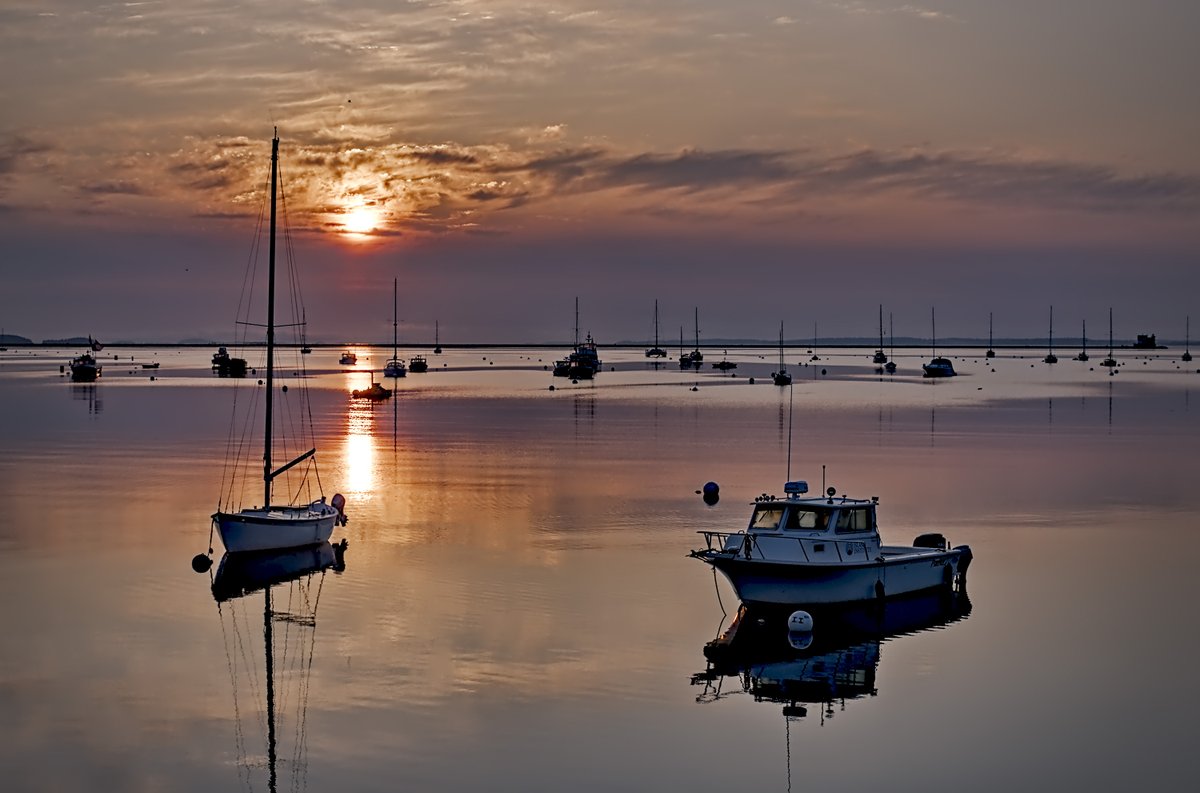 HipExplorer's tweet photo. If you've got a minute...

Walk with me.

I'd like to show you something.

📍 Rockland Harbor | Rockland, Maine
📅 June 15, 2025 https://t.co/JolS0k5k3w