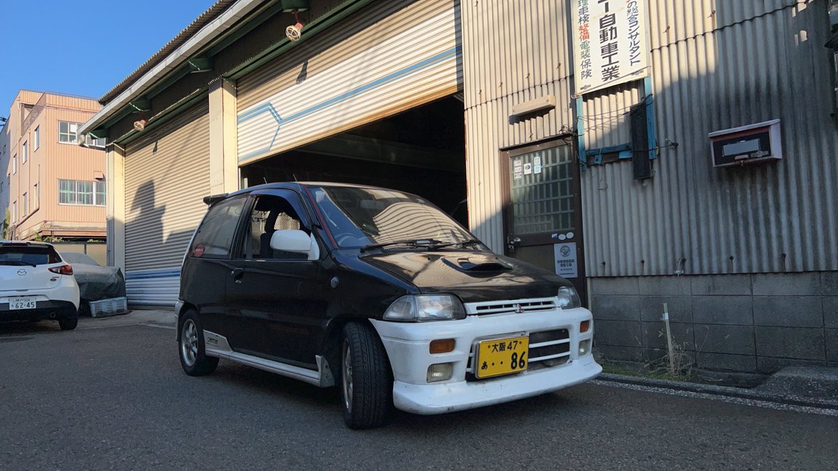 cb_____'s tweet photo. 最近全く乗ってない。。。

（仲間うちからも　いつ興すんだと言われてるがまだ　車検も残ってるし　普通に走る（ハズ）） https://t.co/PwgXX9Ao8g