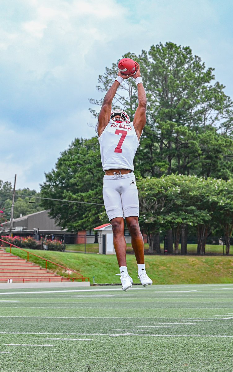 uwa_football's tweet photo. It won’t be long now… 😤🤫 https://t.co/3zQRu4TJfI